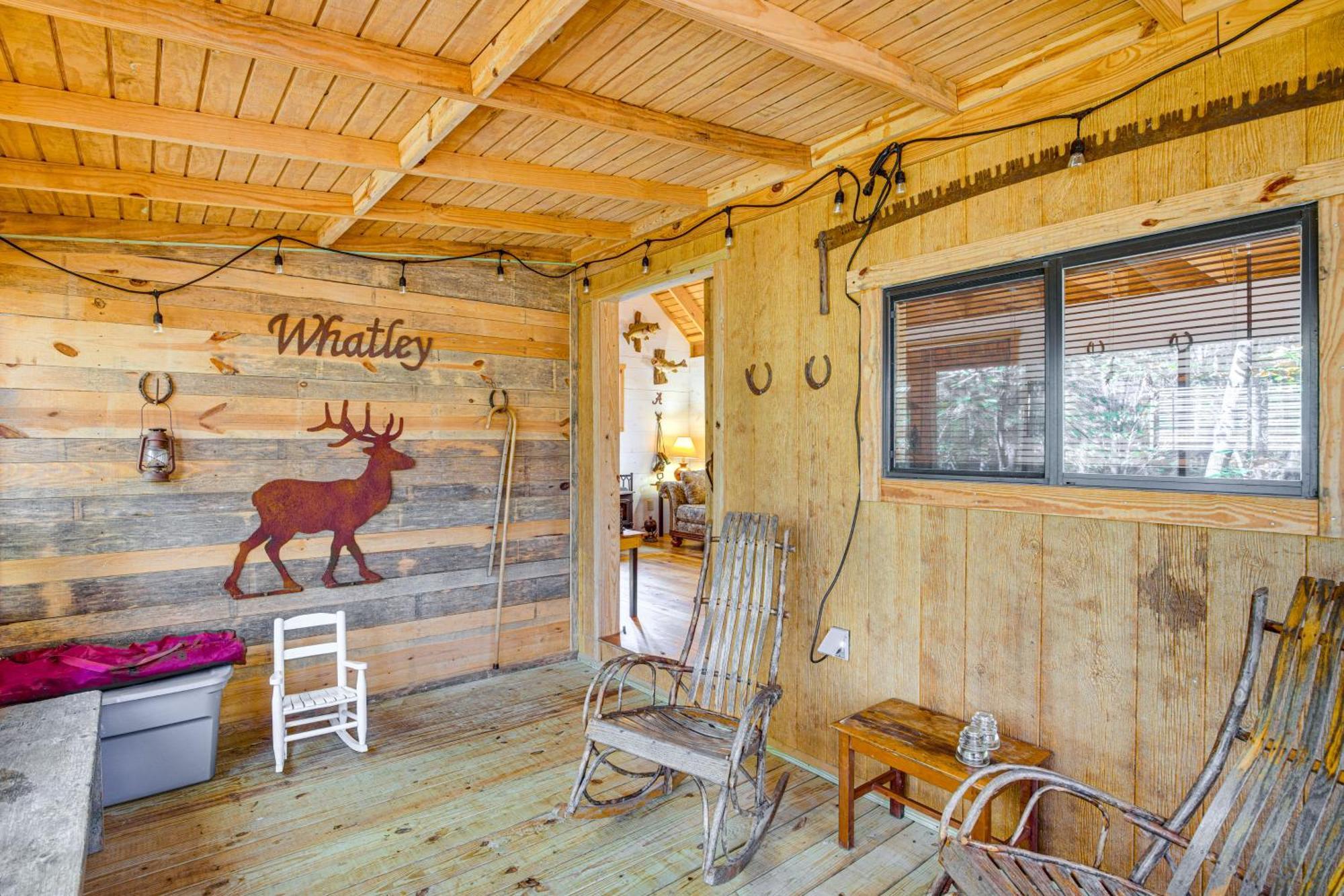 Secluded Tallassee Cabin With Fire Pit And Porch! Dış mekan fotoğraf