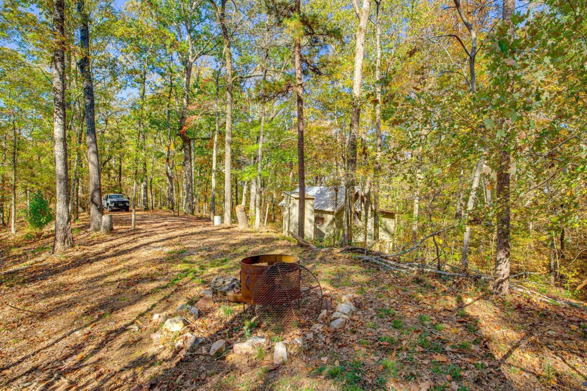 Secluded Tallassee Cabin With Fire Pit And Porch! Dış mekan fotoğraf